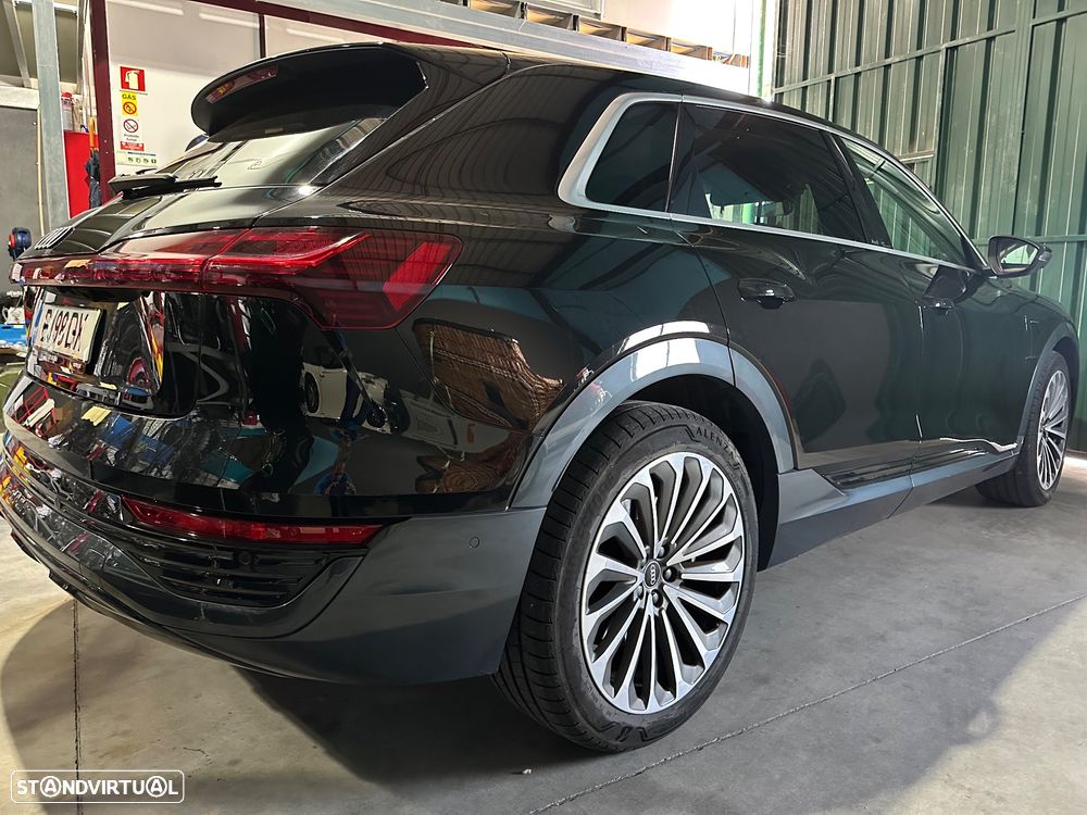 Audi Q8 e-Tron 55 quattro Advanced - 5