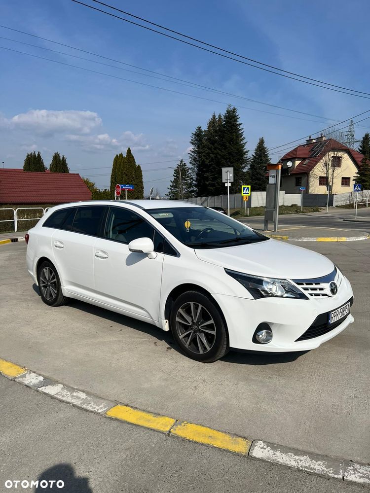 Toyota Avensis 1.8 Multidrive Business Edition - 4