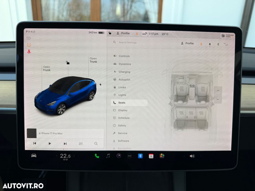 Tesla Model Y - 28