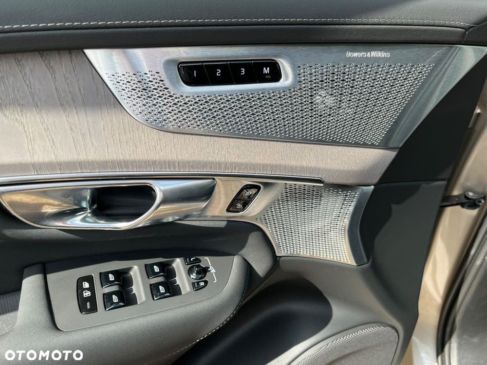 Volvo XC 90 - 19
