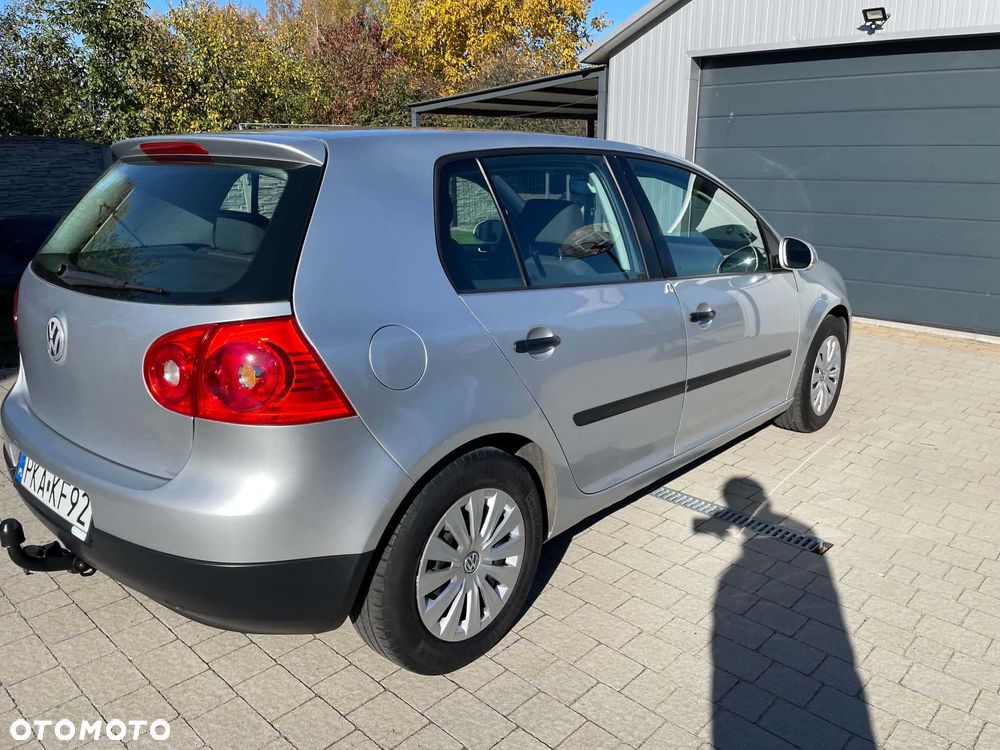 Volkswagen Golf - 6