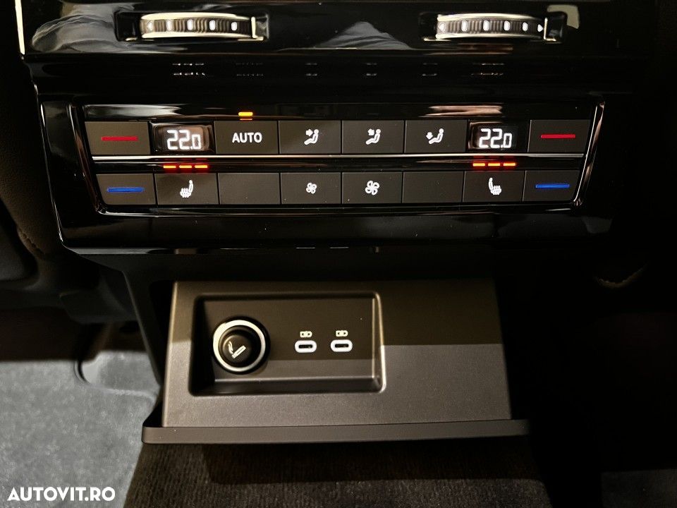 Volkswagen Touareg - 8