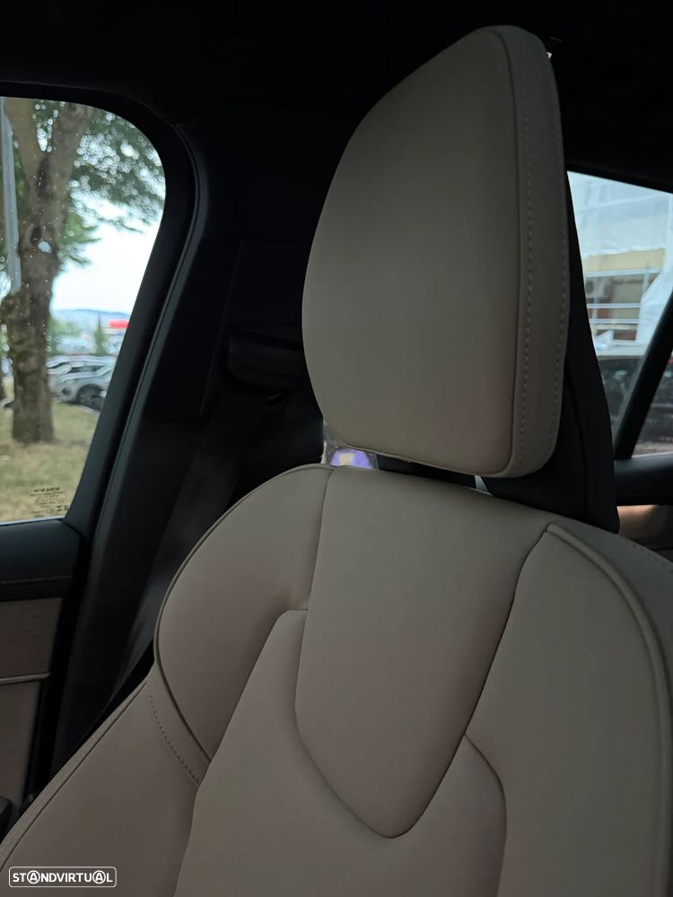 Volvo XC 90 2.0 T8 PHEV Plus Dark AWD - 5