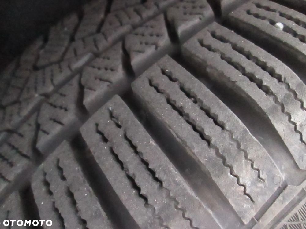 Volvo XC 90 B5 D AWD Geartronic Momentum Pro - 25