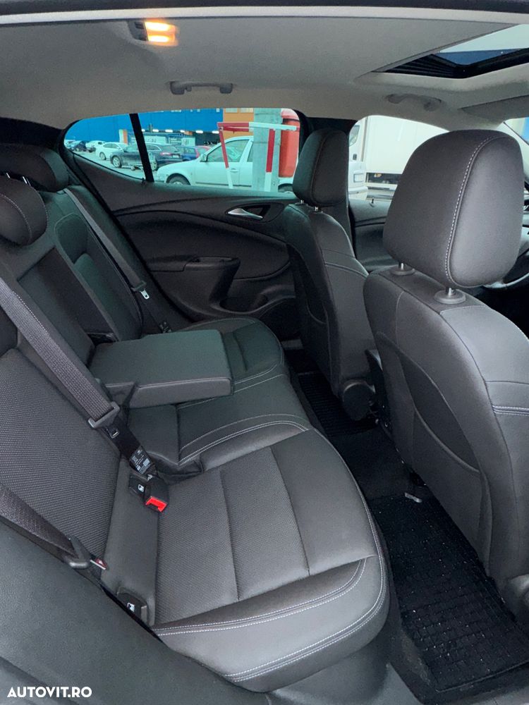 Opel Astra 1.5 D Start/Stop Business Edition - 13