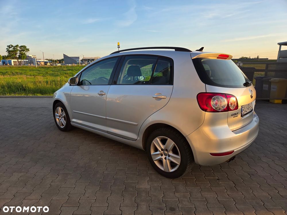 Volkswagen Golf Plus - 16