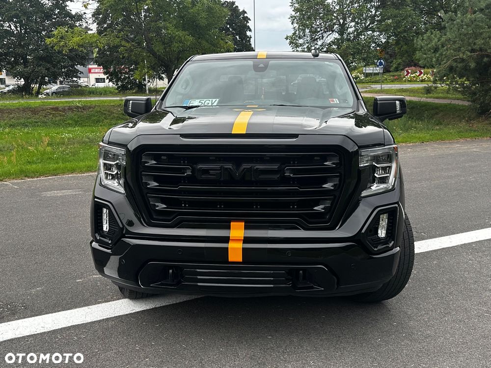 GMC Sierra - 4