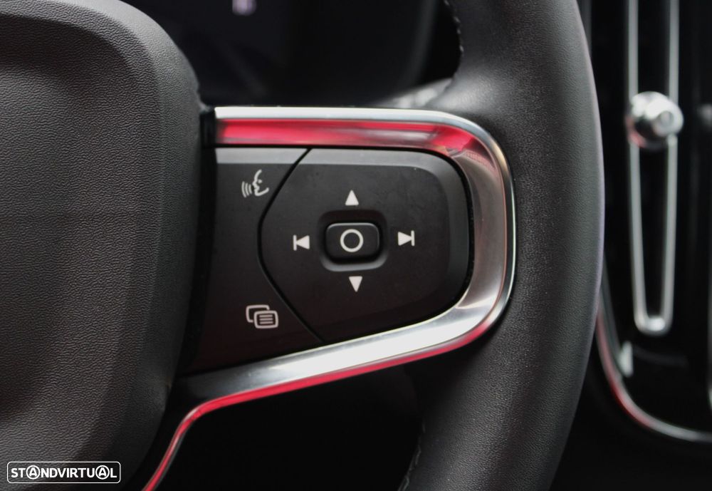 Volvo XC 40 Recharge Core - 23