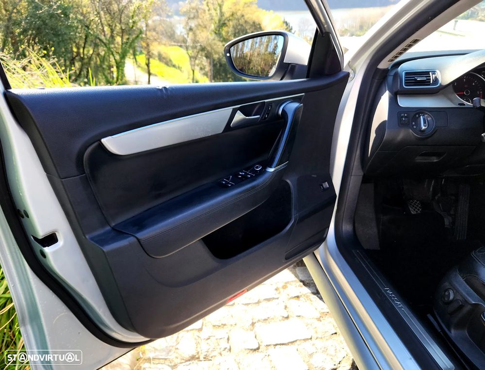 VW Passat 2.0 TDI Highline - 18