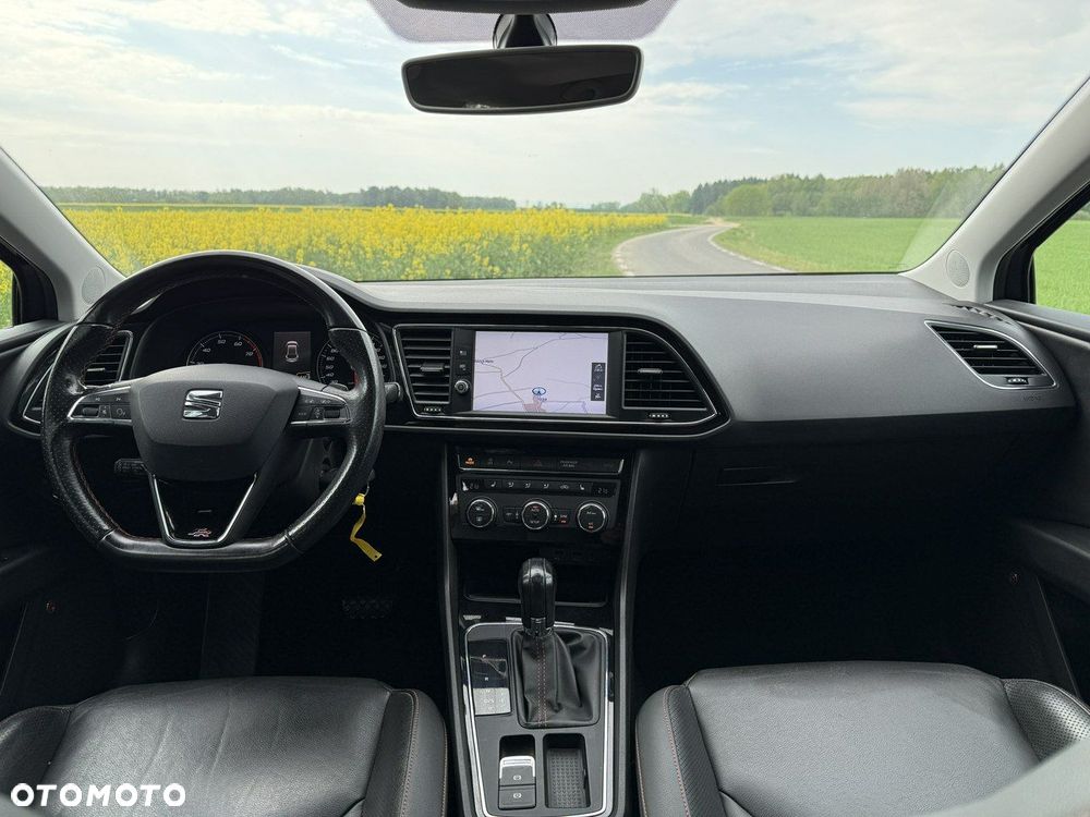 Seat Leon 1.8 TSI FR Black S&S DSG - 4
