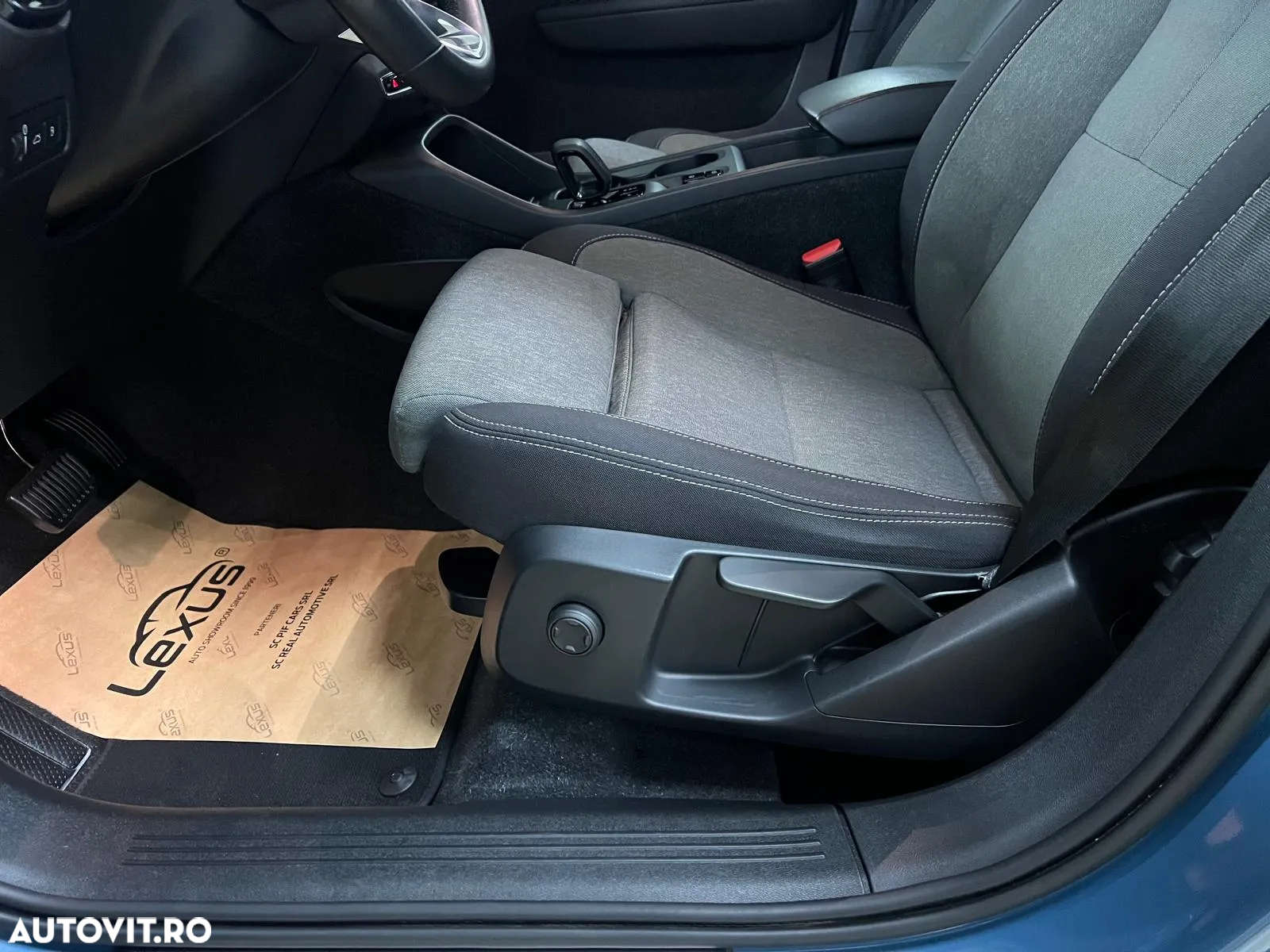 Volvo XC 40 T4 Recharge DKG Essential - 22