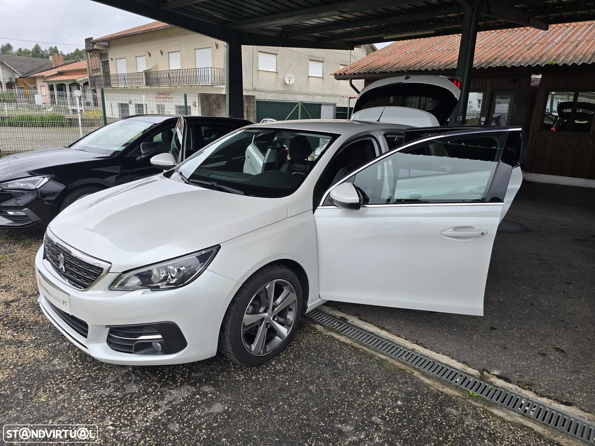Peugeot 308 1.5 BlueHDi Allure Pack - 32