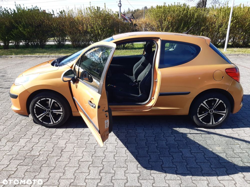 Peugeot 207 110 HDi FAP (Blue Lion) Platinum - 9