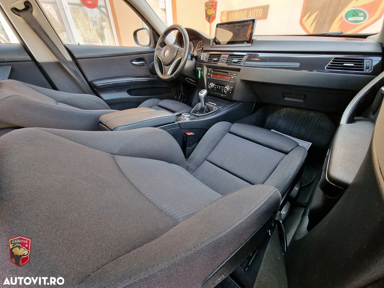 BMW Seria 3 318i - 15