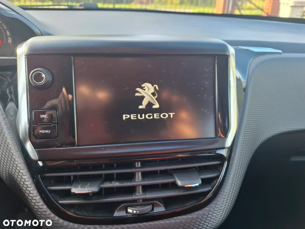 Peugeot 208 82 VTI Style - 16