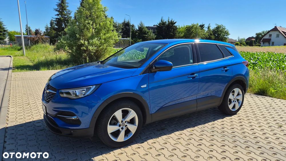 Opel Grandland X 1.2 T GPF Design&Tech S&S - 2