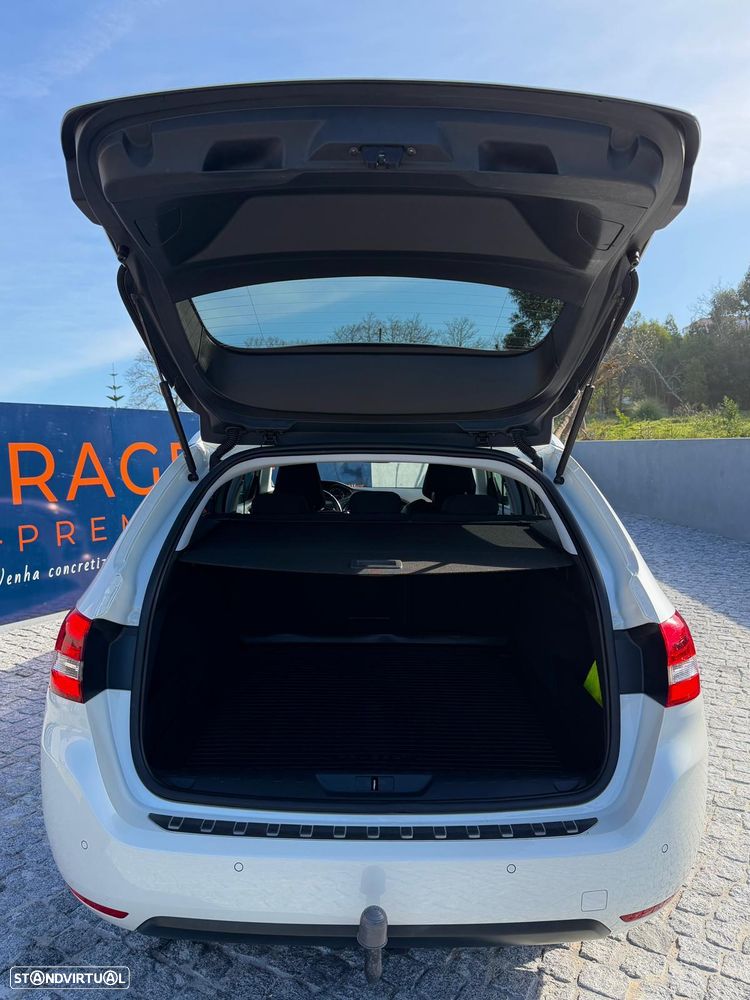 Peugeot 308 1.2 PureTech Allure - 12