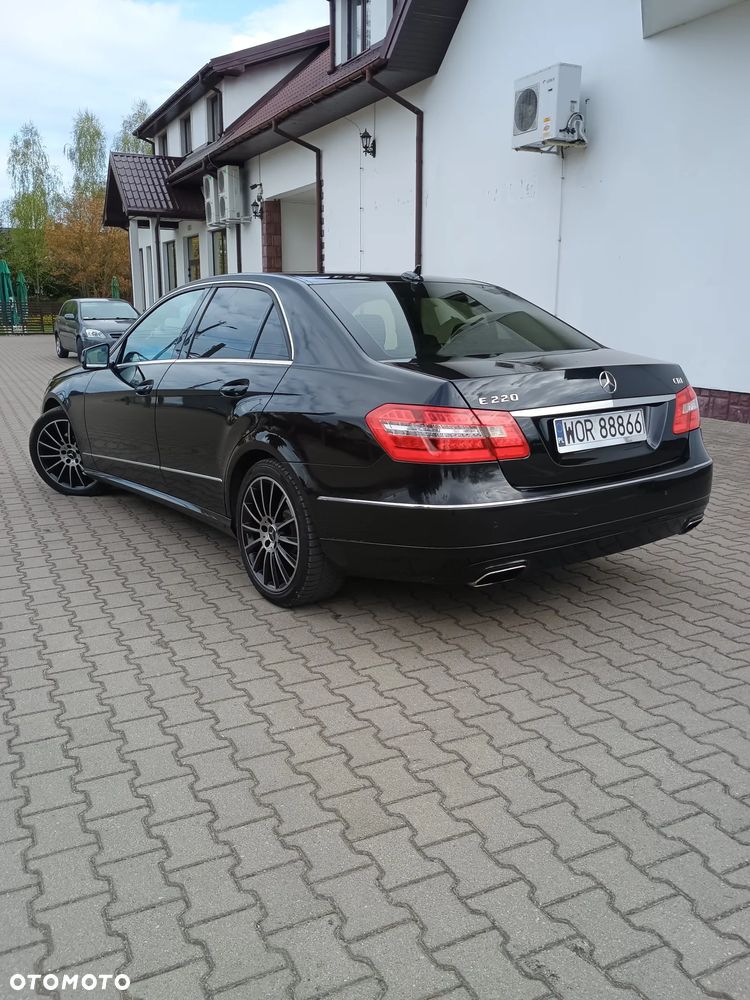 Mercedes-Benz Klasa E 220 BlueTEC 7G-TRONIC Avantgarde - 4