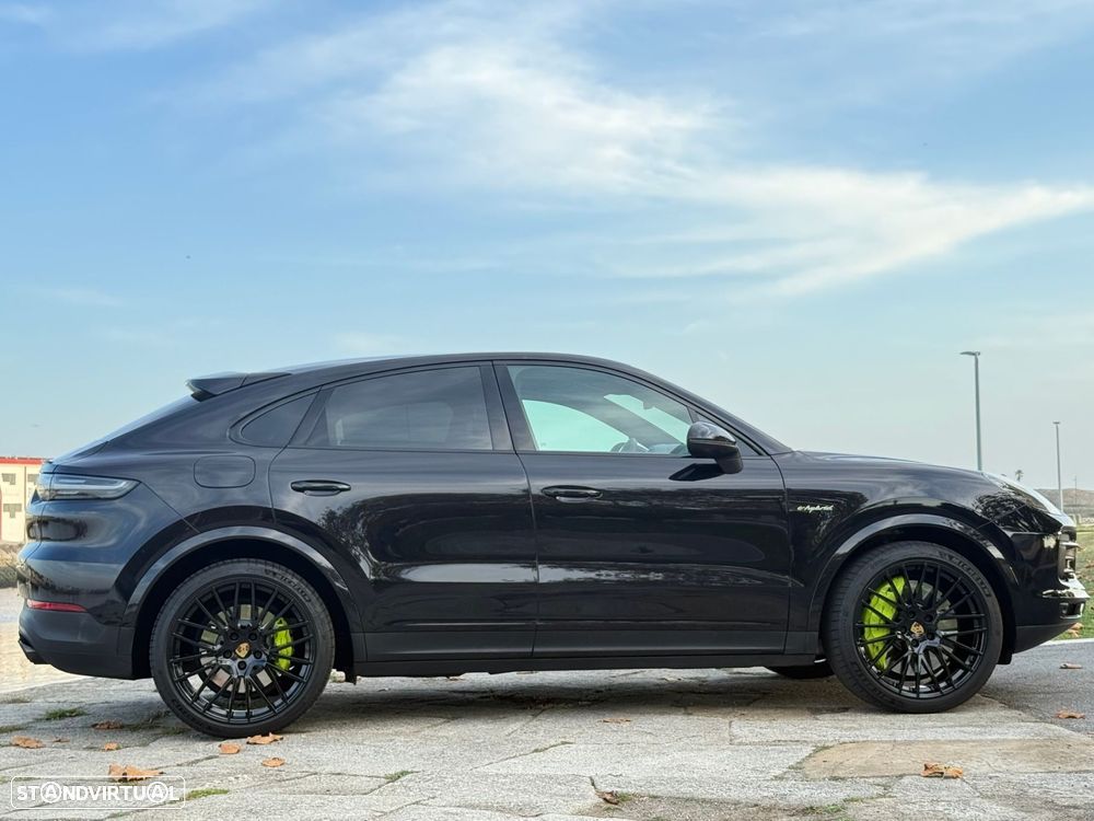 Porsche Cayenne Coupé E-Hybrid - 5