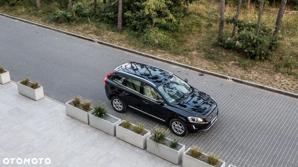Volvo XC 60 D5 AWD Summum - 8