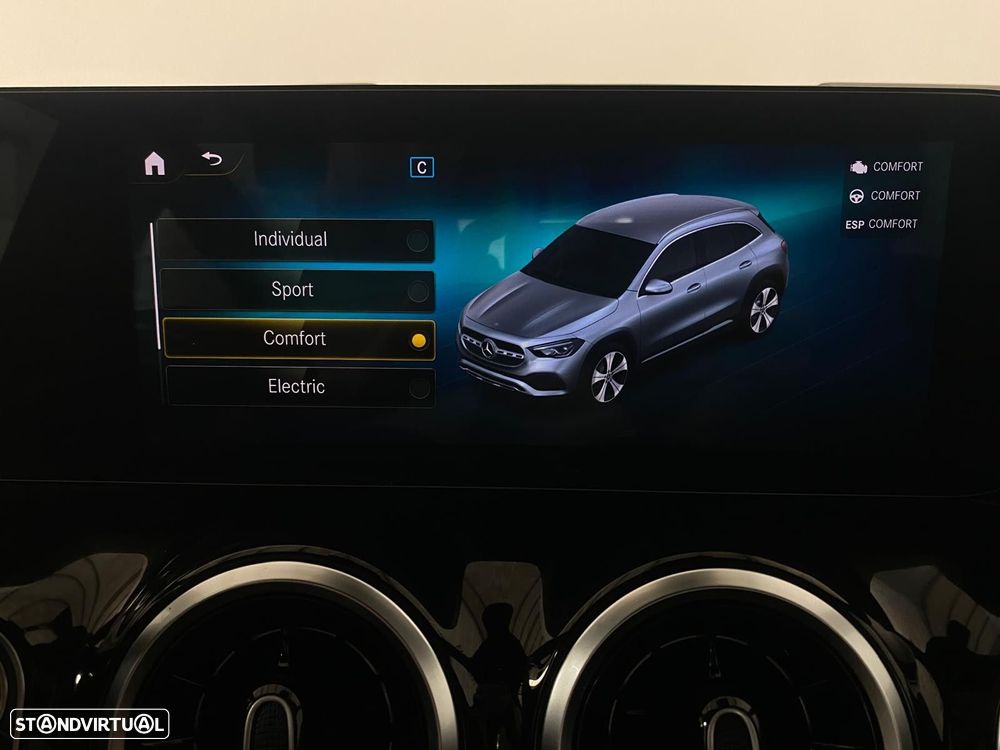 Mercedes-Benz GLA 250 e AMG Line - 36