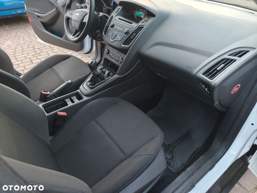 Ford Focus 1.0 EcoBoost 99g Trend - 21