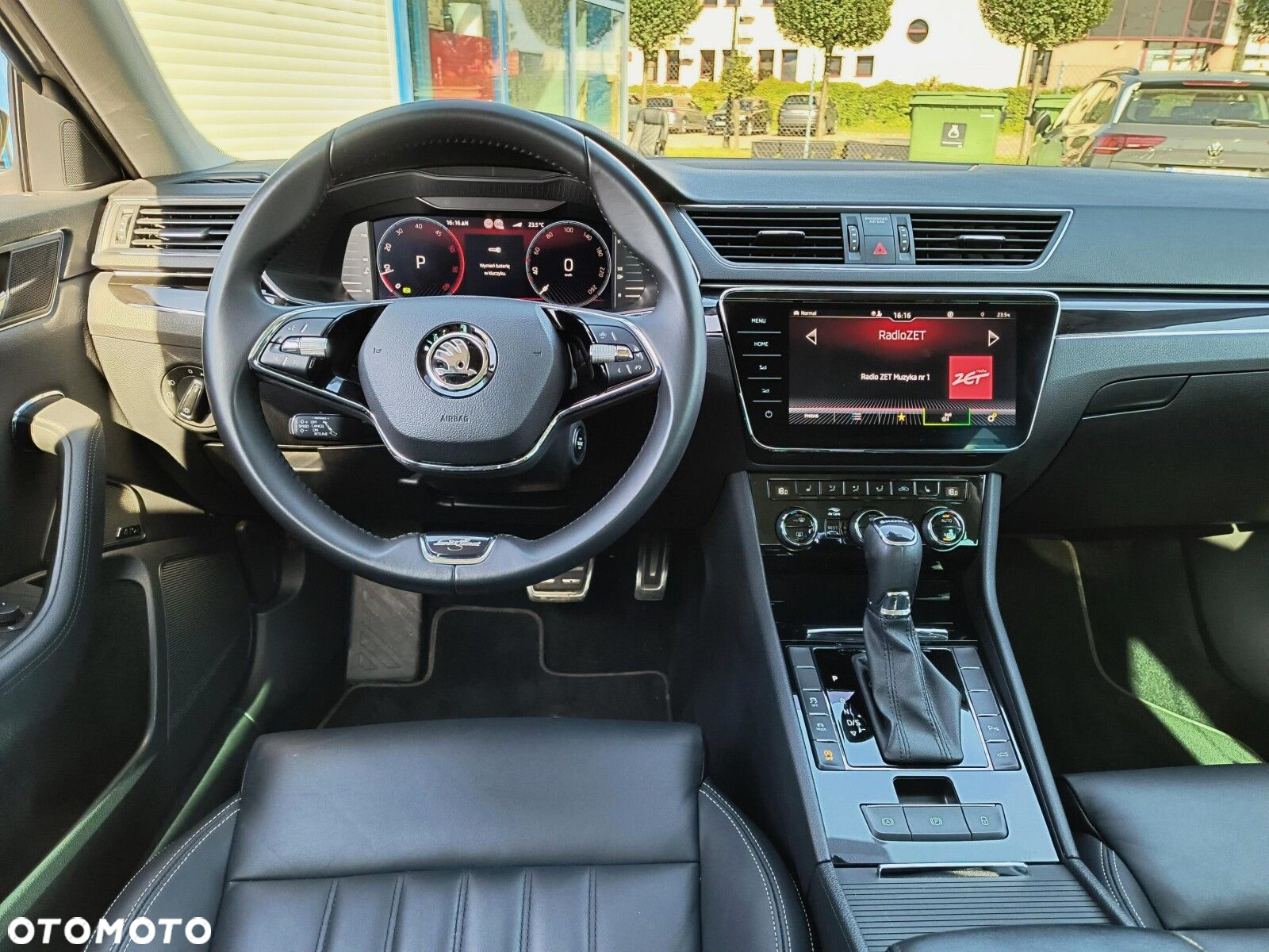 Skoda Superb 2.0 TDI SCR L&K DSG - 13