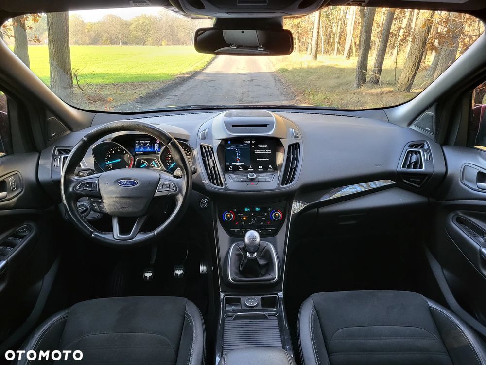 Ford Kuga 1.5 EcoBoost 2x4 ST-Line - 7