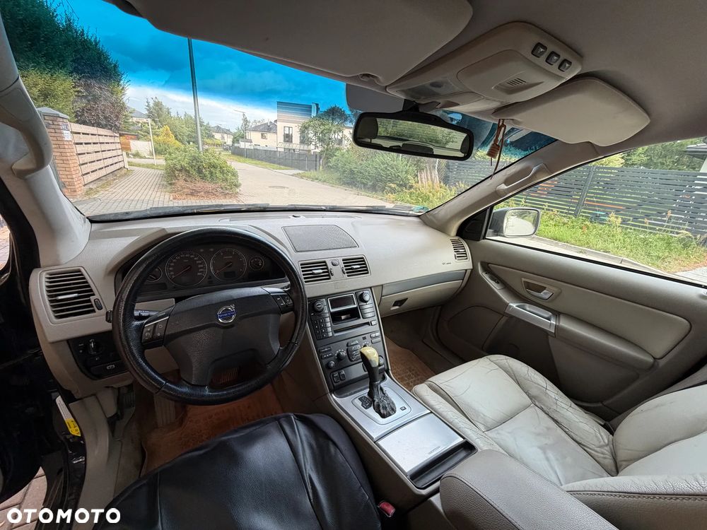 Volvo XC 90 D5 Momentum - 11