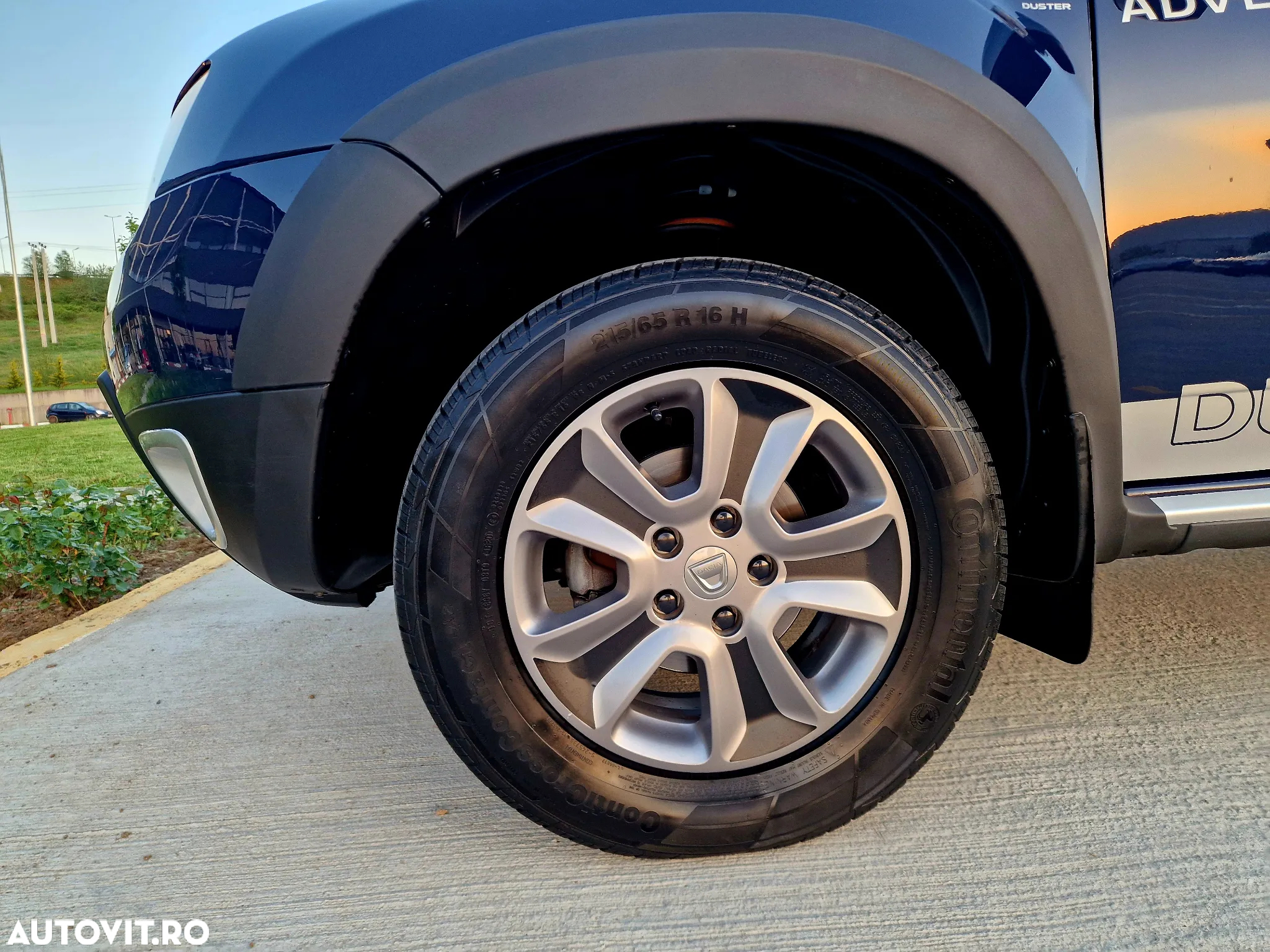 Dacia Duster 1.6 4x2 Laureate - 16