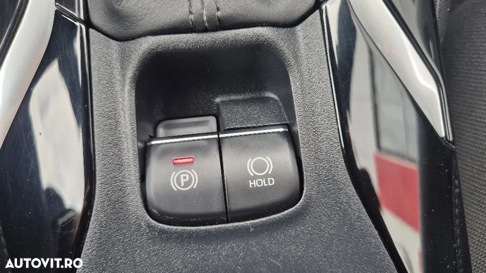 Toyota Corolla 1.8 HSD Dynamic - 19