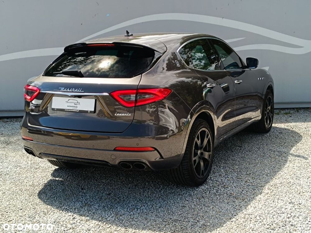 Maserati Levante - 14