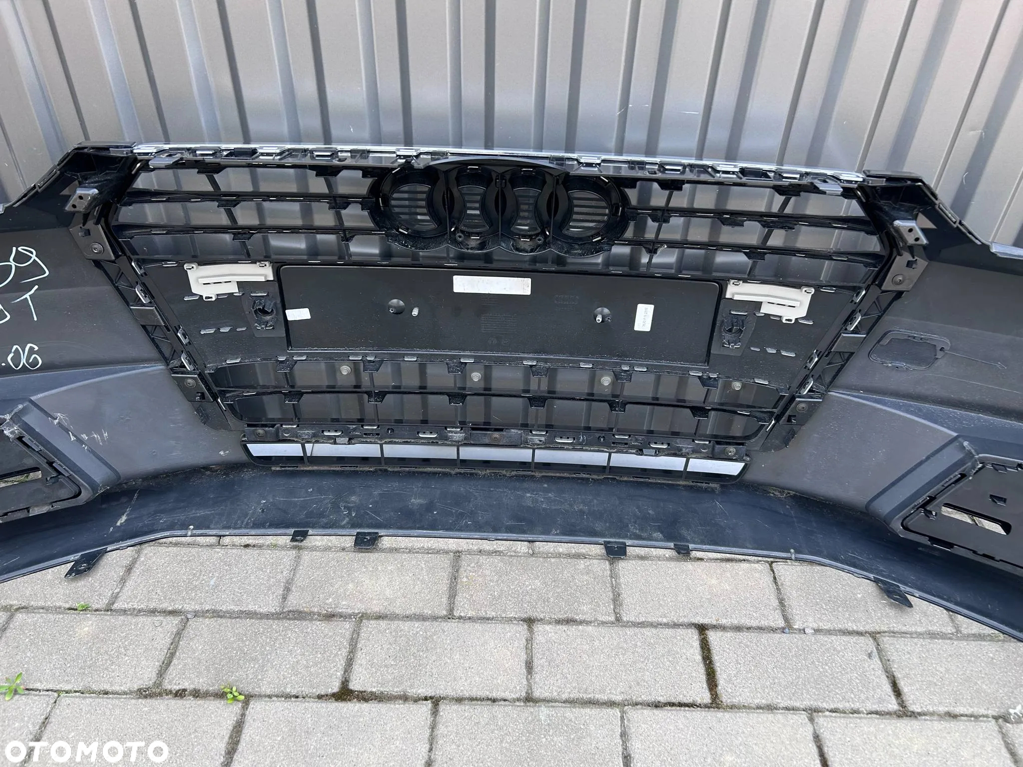 Audi A4 B9 8W Zderzak Przód Przedni kompletny LY9T 15-19r. 6xPDC Ładny - 10