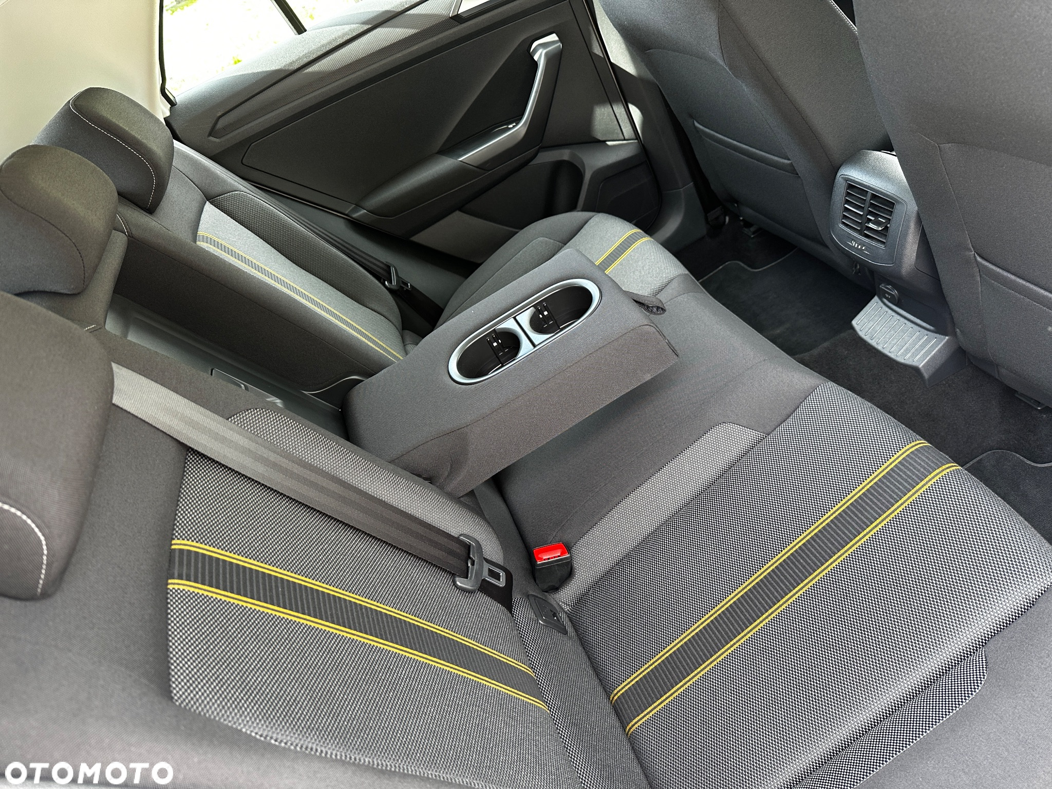Volkswagen T-Roc 2.0 TDI SCR 4MOTION DSG Style - 22