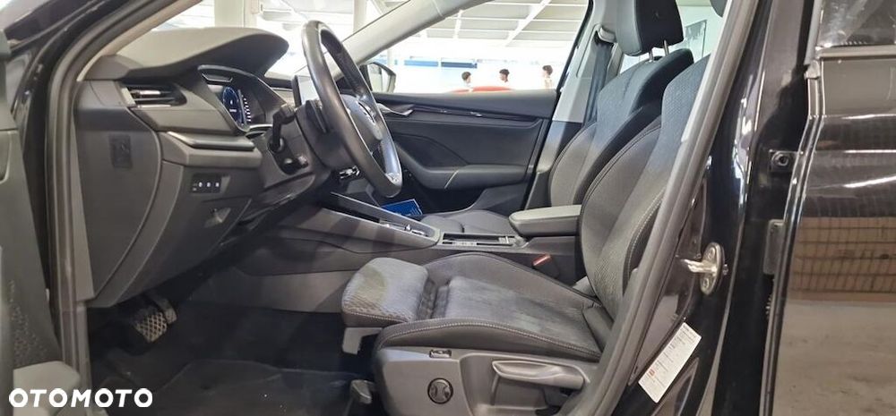 Skoda Octavia 2.0 TDI DSG 4x4 Ambition - 10