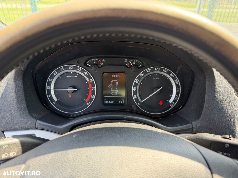 Skoda Octavia 2.0 TDI RS - 13