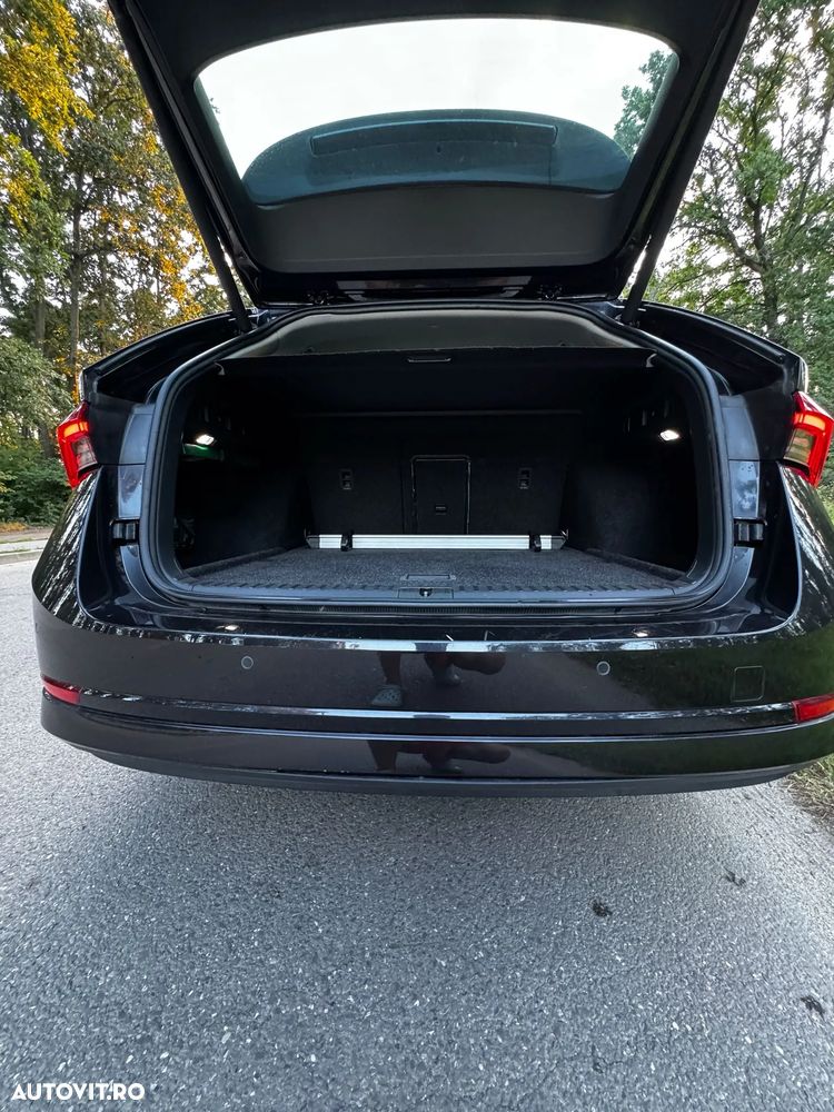 Skoda Octavia 2.0 TDI DSG Style - 24