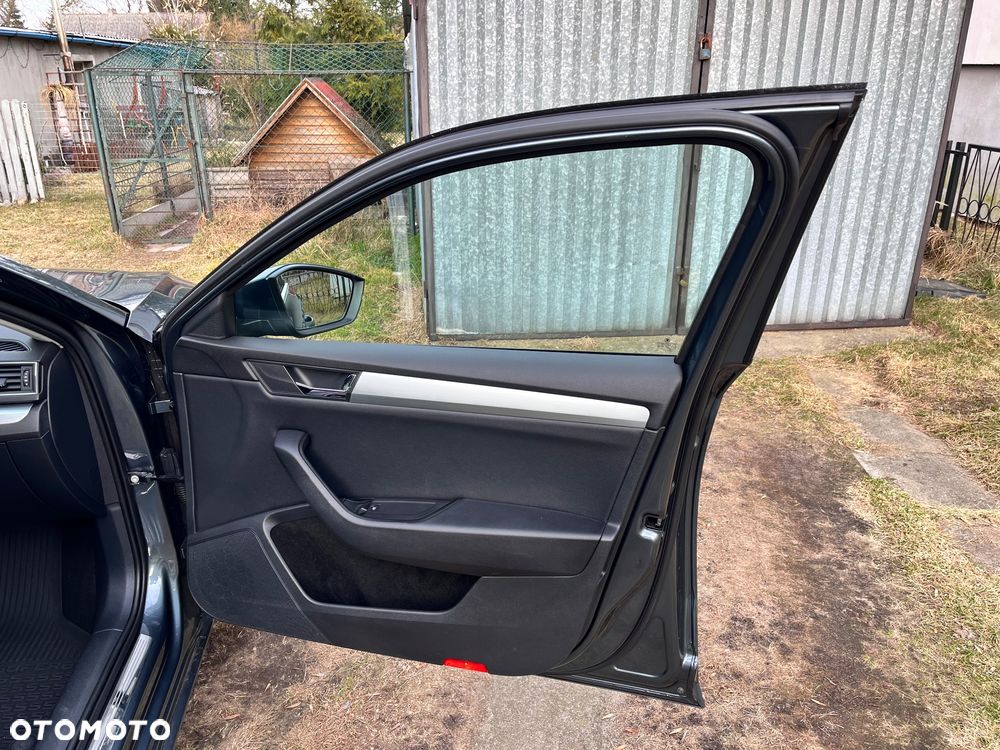 Skoda Superb 2.0 TDI DSG Ambition - 12