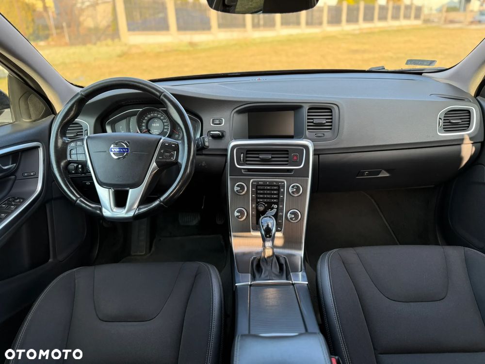 Volvo V60 Cross Country D4 Drive-E Momentum - 7