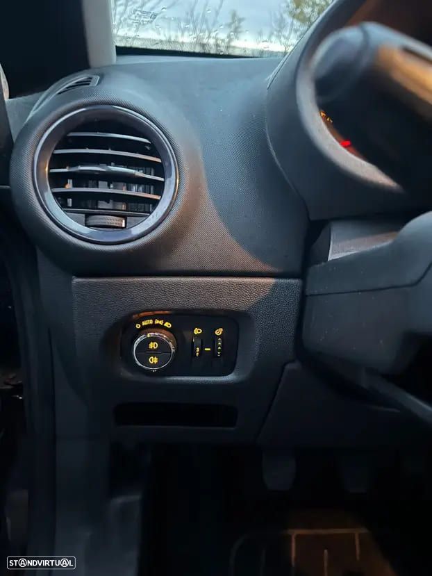 Opel Corsa 1.3 CDTI Enjoy EcoFLEX - 8