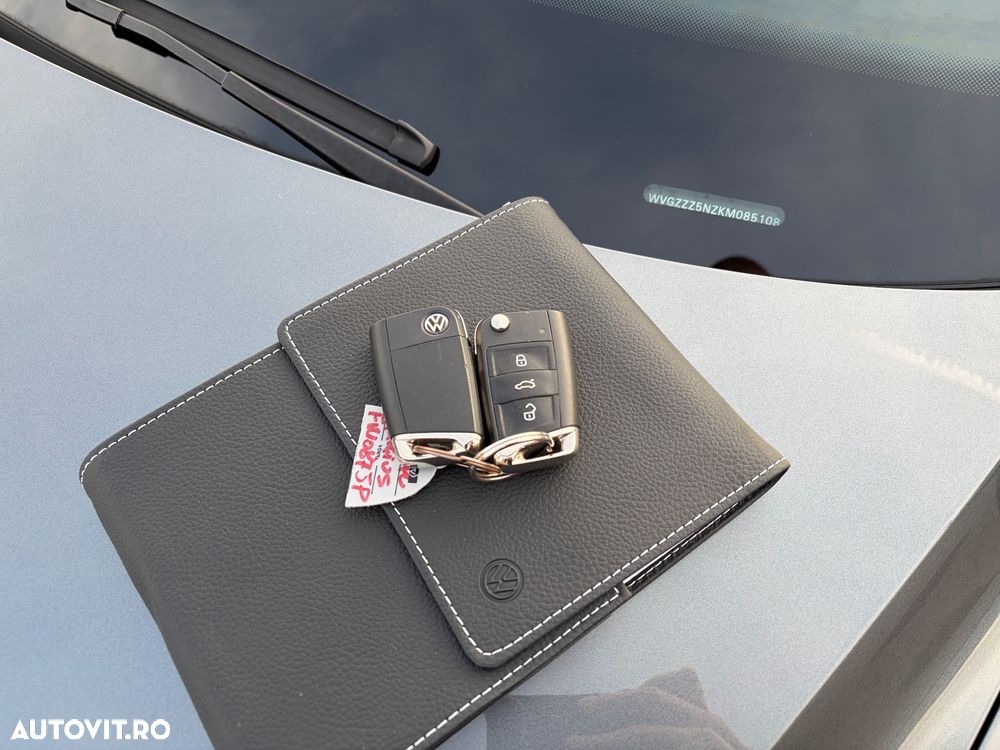 Volkswagen Tiguan - 34