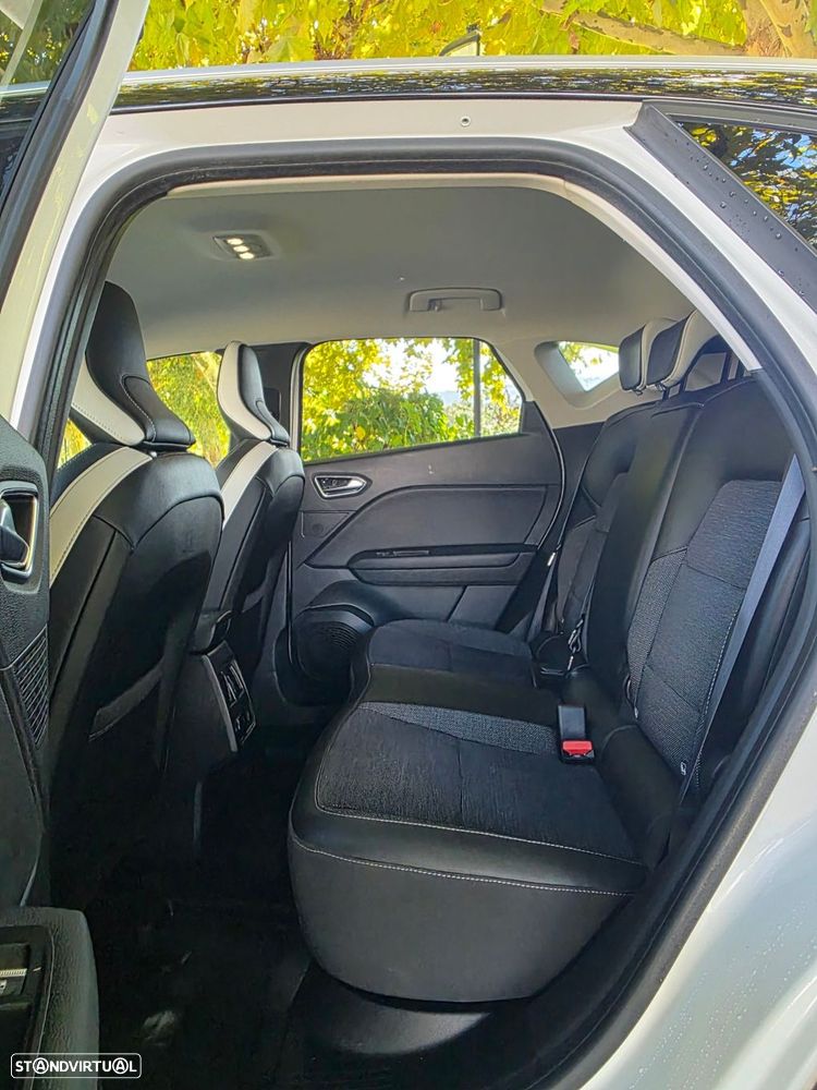 Renault Captur 1.3 TCe Initiale Paris EDC - 10