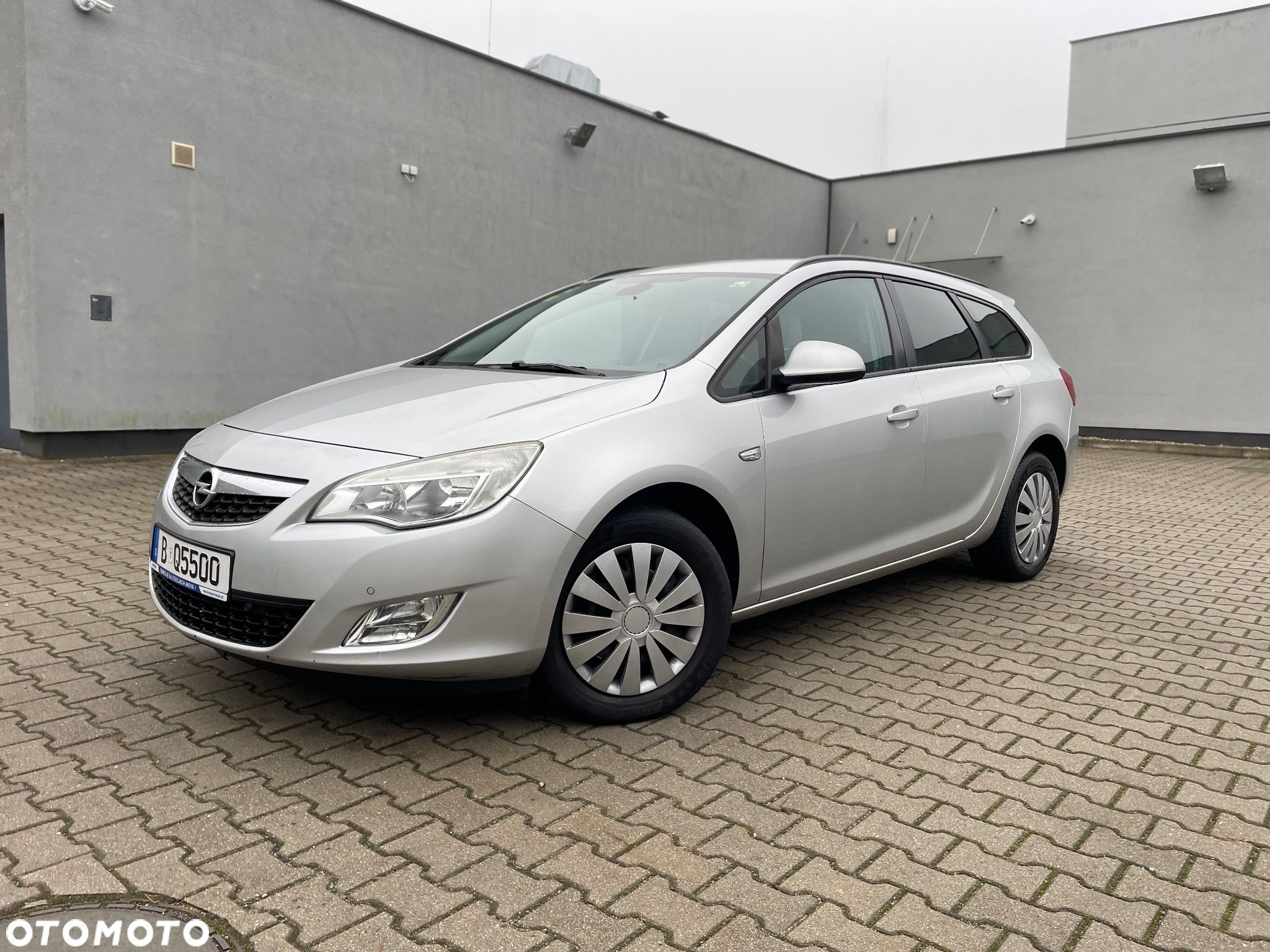 Opel Astra 2.0 CDTI DPF Automatik Active - 1
