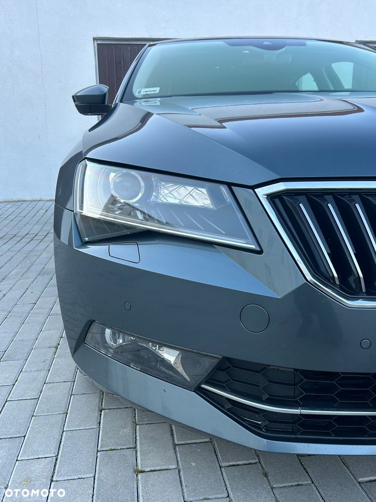 Skoda Superb 1.8 TSI Ambition DSG - 9