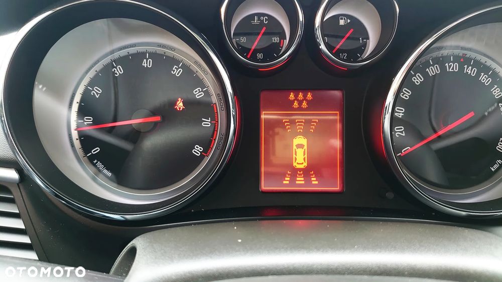 Opel Zafira 1.4 T Cosmo EcoFLEX S&S EU6 - 19