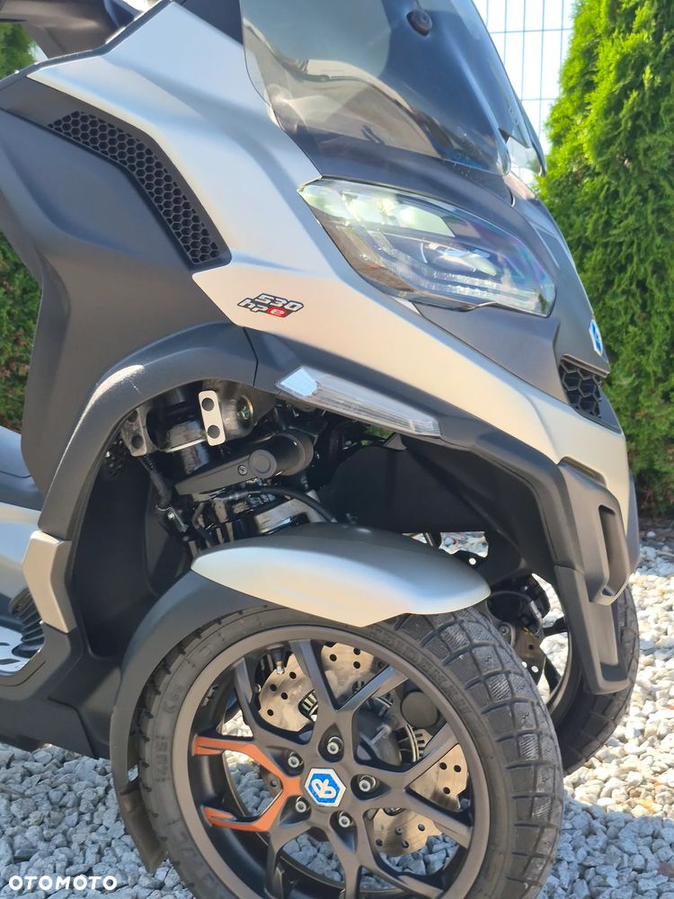 Piaggio MP-3 - 7