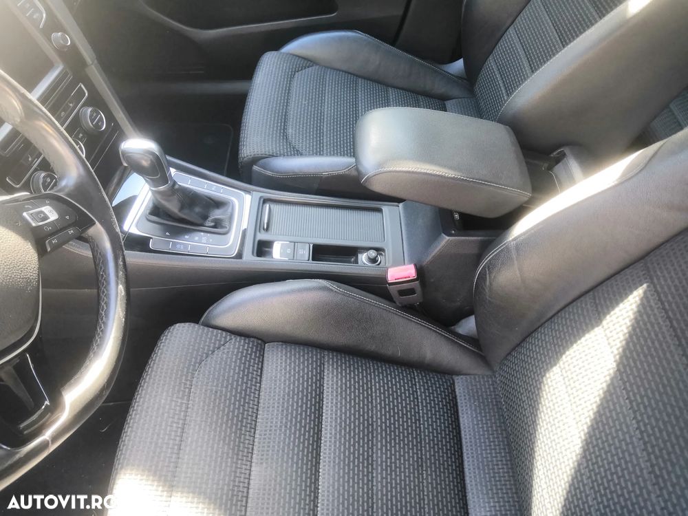 Volkswagen Golf 2.0 TDI (BlueMotion Technology) DSG Highline - 23