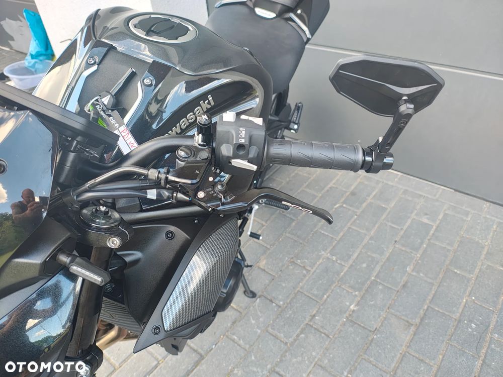Kawasaki Z 900 - 23
