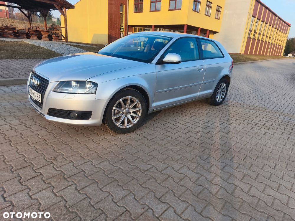 Audi A3 3-drzwiowe 2.0 TDI Ambiente - 2