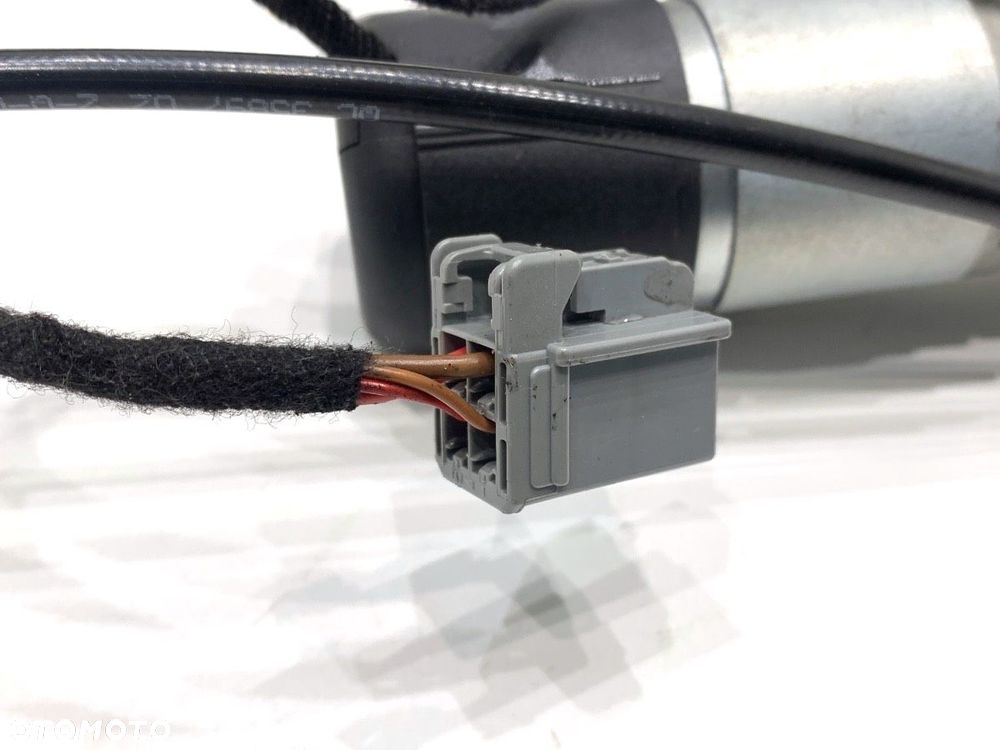 POMPA SIŁOWNIK KLAPY BAGAŻNIKA  VOLVO V70 III (135) 2007 - 2016 2.5 T 147 kW [200 KM] benzyna 2007 - 3